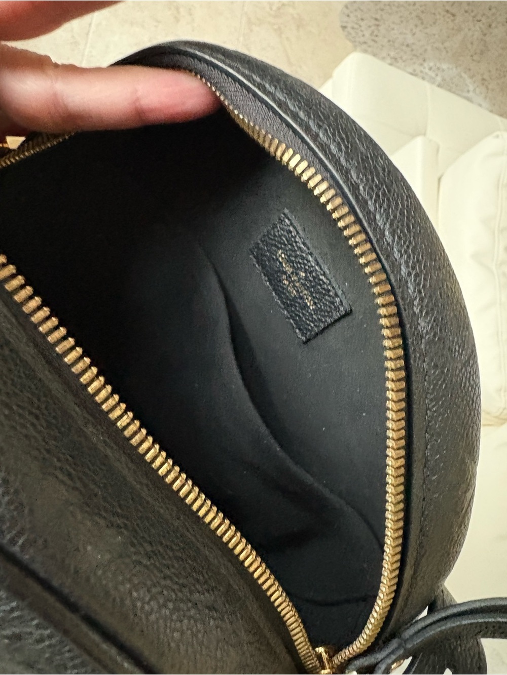 Louis Vuitton Boite Chapeau Souple - Picture 10 of 10